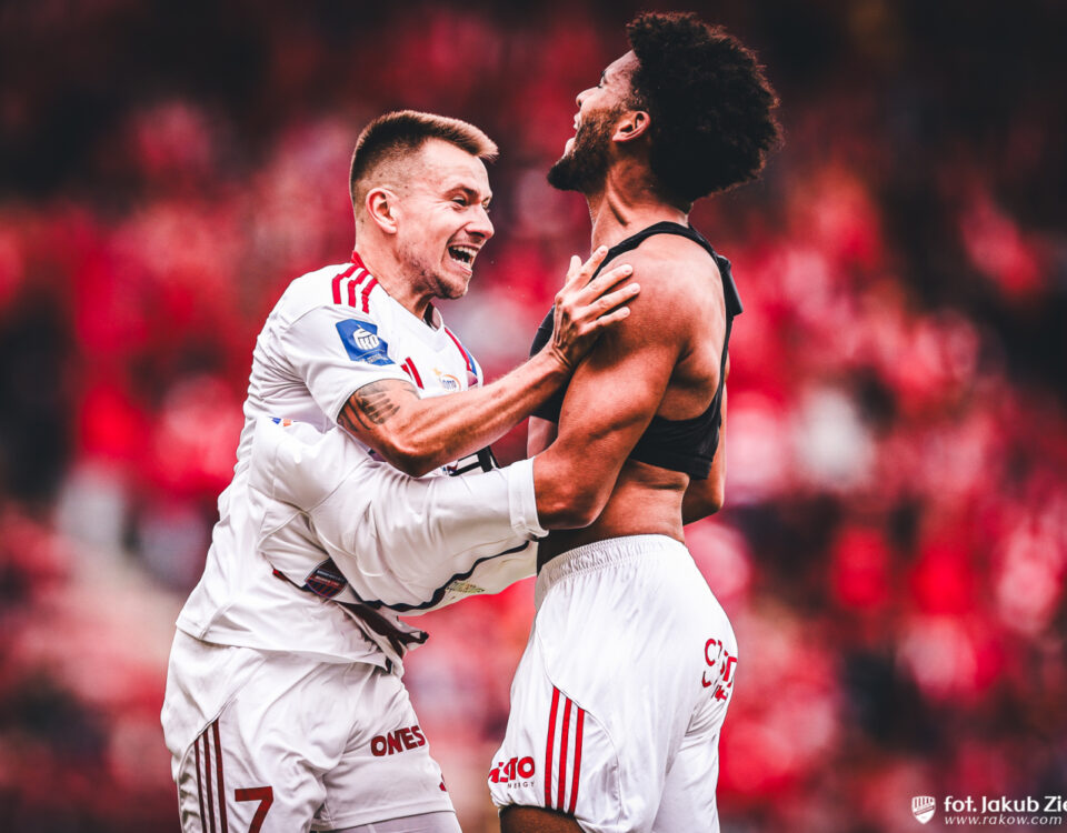 Raków Częstochowa pokonał Widzew Łódź 1:0 po golu w doliczonym czasie gry.